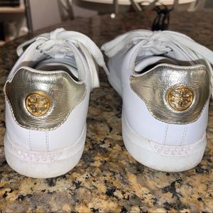 Tory Burch Howell Gold Logo Sneaker US Size 6.5